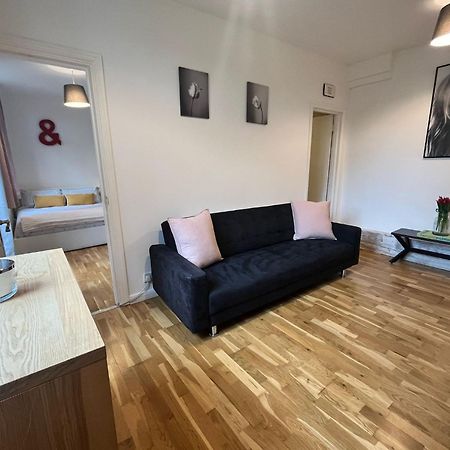 Charming 1-Bedroom Apartment Southfields, Londres Exterior foto