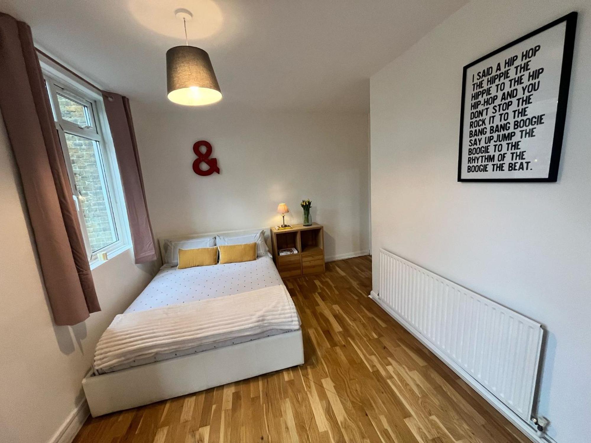 Charming 1-Bedroom Apartment Southfields, Londres Exterior foto